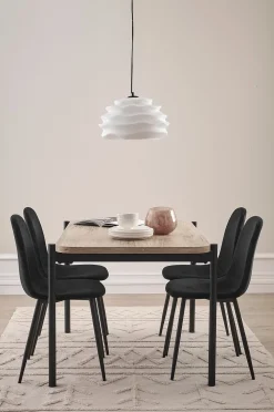 Ellos Home Matgrupp Gilda med bord 120x80 cm + 4 stolar