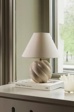 Globen Lighting Bordslampa Dahlia 24 Beige