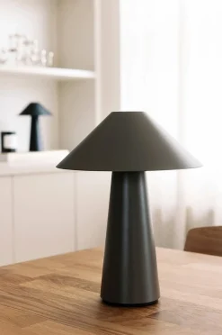 Globen Lighting Bärbar bordslampa Cannes IP44