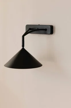 Globen Lighting Vägglampa Kurva