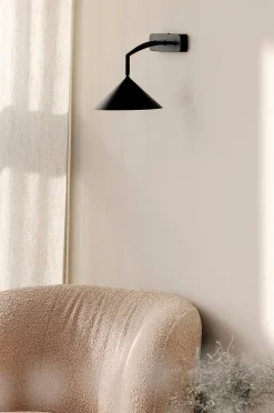 Globen Lighting Vägglampa Kurva