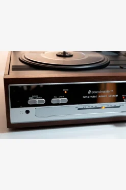 Soundmaster Skivspelare Med Radio Och Inbyggda Högtalare Pl186h